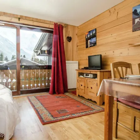 Comfortable Holiday In Charmonix With Mountain View Appartamento *